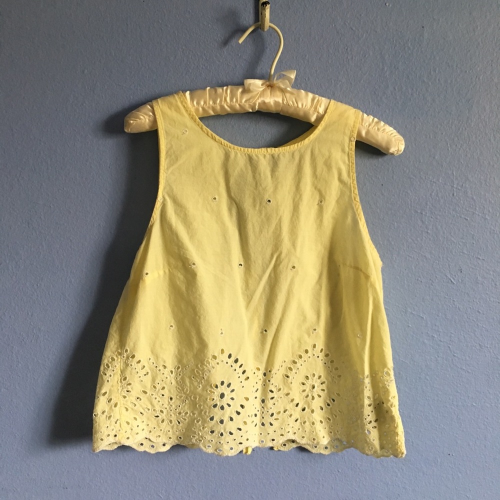Very cute floral lace top